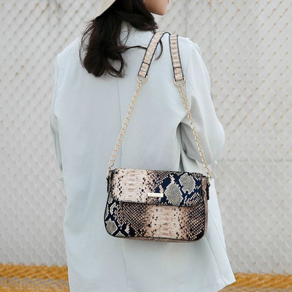 

2020 snake skin pattern ladies handbag new style simple atmosphere crossbody bag
