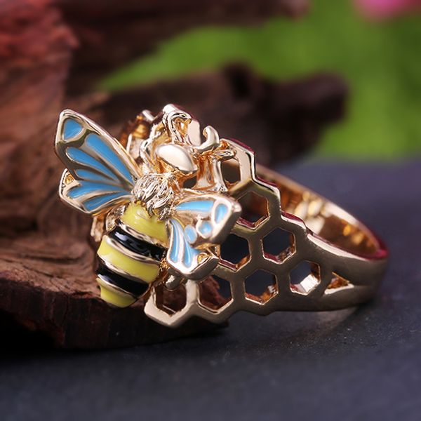 

luxury designer creative honeybee party ring bee staying on the honeycomb design gold silver plated cute birthday gift accessories ring, Golden;silver