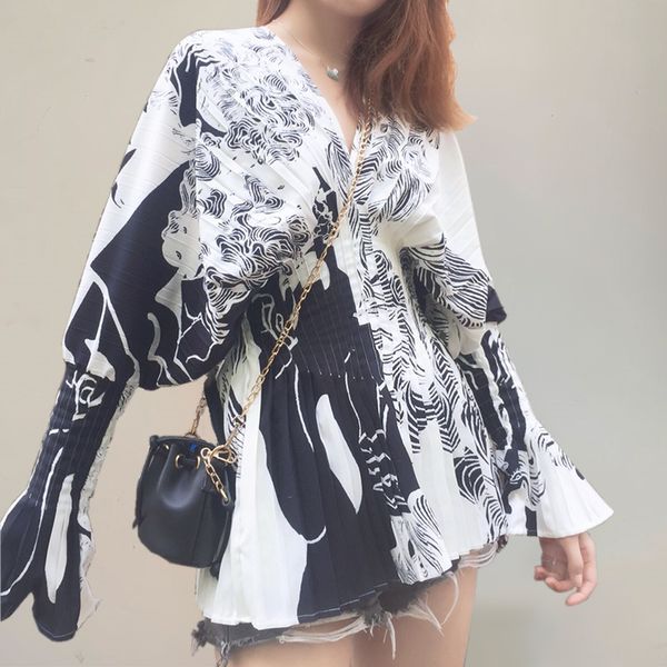 

ewq] 2020 summer pleated waist v-neck printed shirt ins style design sense horn sleeve long sleeve slim female, White