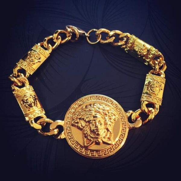 

Charm Bracelets redjune