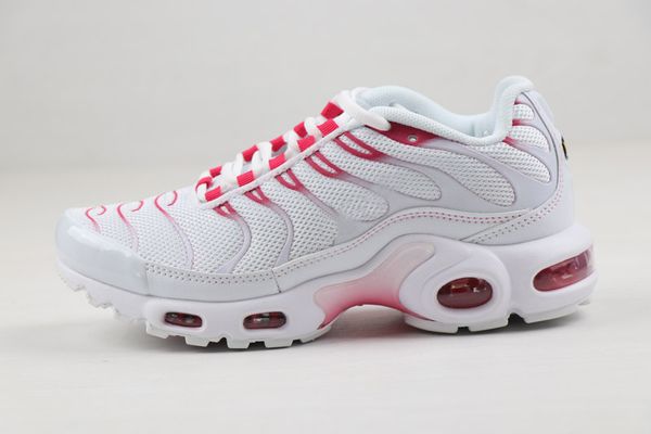 

2020 new tn plus air breathe sneaker for women lady trainer designer running sport shoes