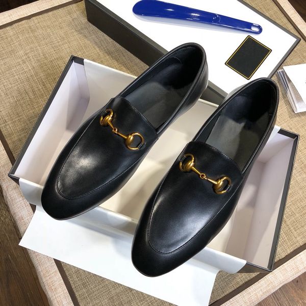 

brand formal dress shoes in 2019 are gentlemen bee and star embroidery black leather shoes with pointed 20ss