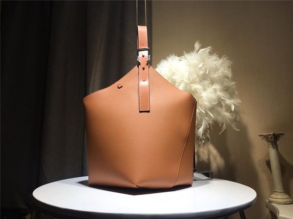 

designer luxury handbags purses women genuine leather Atmospheric Classic Handbag Fashion bags with one shoulder duffle bag