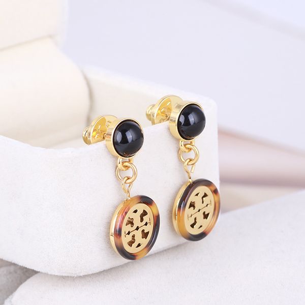 

Новые Бренды Роскошные серьги из леопардовой смолы с золотыми буквами T Тенамель,