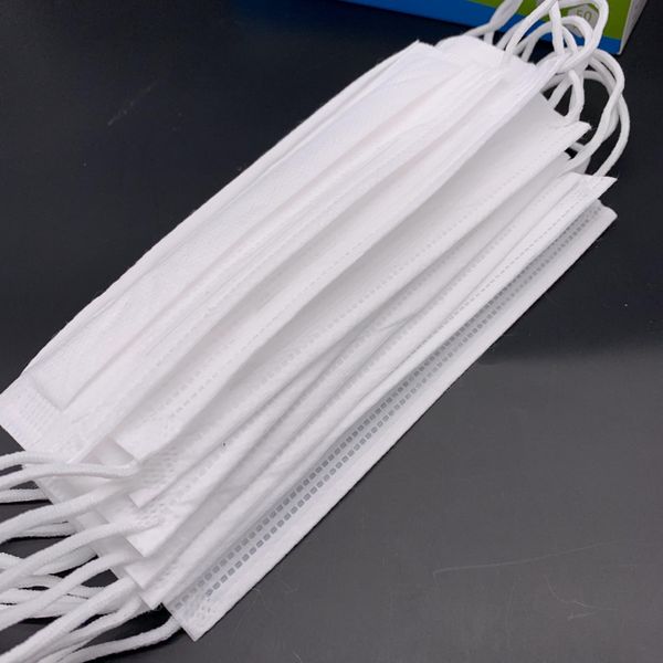 

самый продаваемый dhl quick send 50шт одноразовые маски для лица 3-слойный пылезащитный рот анти pm2. 5 защитные маски мужчины женщины однор