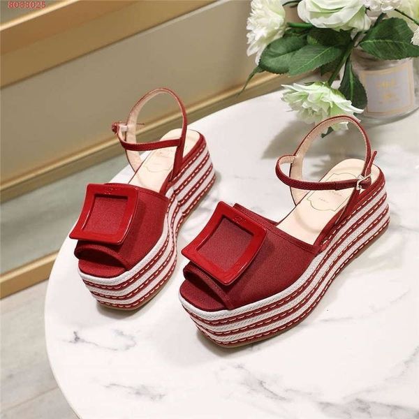

the latest women shoes, striped weaving cloth sandals,zz34 platform sandals with sponge cake,height increasing shoes