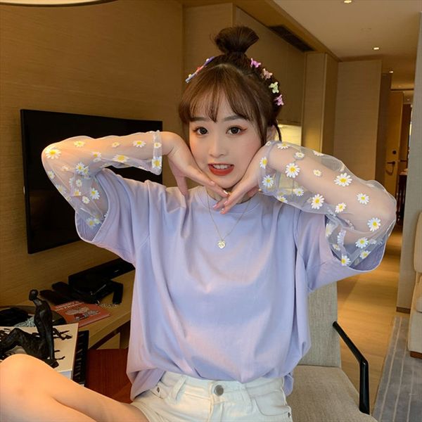 

autumn 2020 loose sweet stitching t-shirt coat fake two-piece daisies mesh t-shirt round collar outer jacket female, White