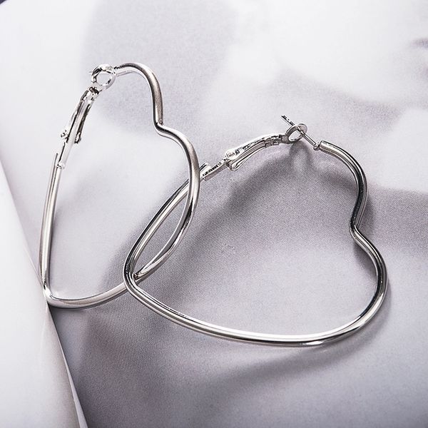 

european and american fashion big circle heart-shaped peach heart love earrings women fashion earrings 2020 for women, Silver