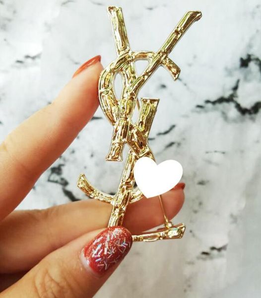 

big fashion high-grade shawl buckle simple brooch jacket west assembly decoration pin buckle collar clip, Gray