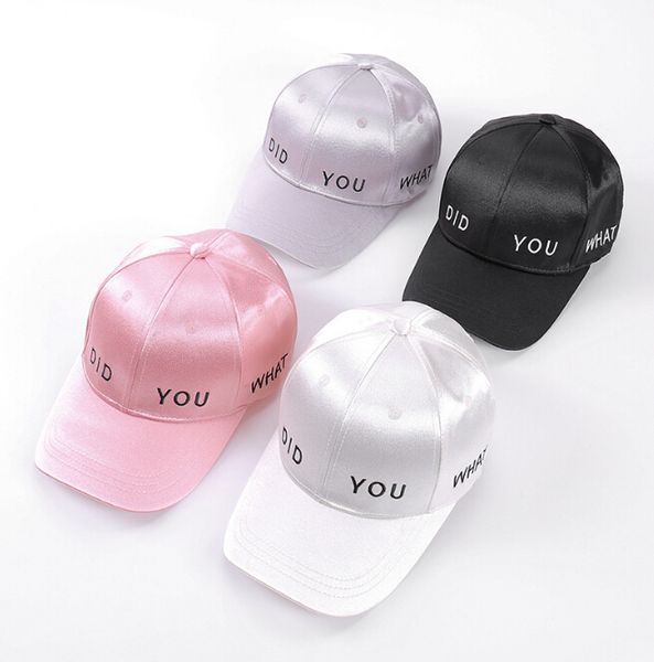 

snapbacks spring and autumn men and women vintage embroidery letters tide reflective couple golf hat, Black;white