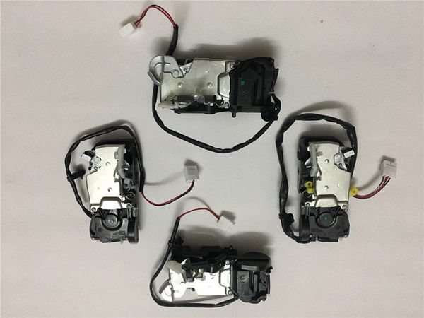 Attuatore serratura porta di controllo centrale per Mazda 323 Family 98-01 BJ Premacy 01 CP anteriore posteriore L R BJ3D-58-310 BJ3D59310 B25E72310 B25E73310