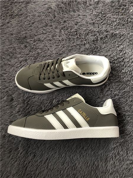 

Sapatos ocasionais apple-999888