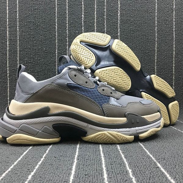 

2019 new fashion paris triple-s designer shoes low platform sneakers triple s mens casual women designer casual sports trainers zapatos i1