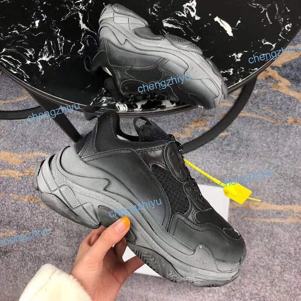 

2019 fw retro triple s sneaker mens fashion vintage kanye west old grandpa trainers designer mens womens casual shoes size 36-45 with box, Black