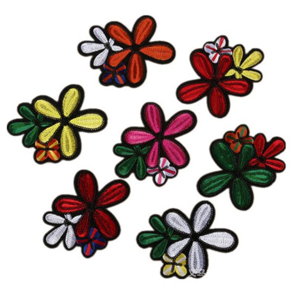 

25pcs (7color / комплект)) блестки вышитая ткани наклеить многоцветные цветы высокого класса аксессуары одежды желаемые горячей патч фабрика, Black