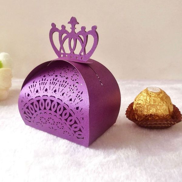 

25pcs/pack crown laser cut hollow gifts chocolate candy boxes baby shower wedding party favors supplies d08d