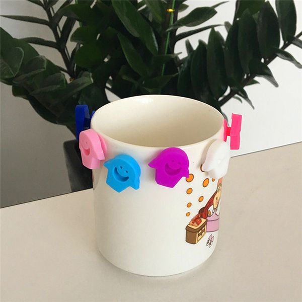 

6pcs/set mini silicone smile face drink cup marker tags cup identify label
