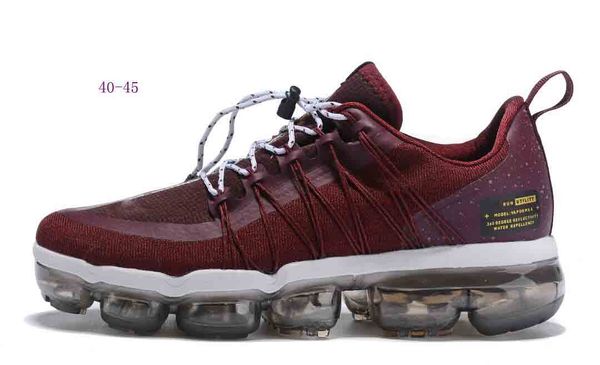 

Calçados de Ginástica e Outdoor sportshoes98
