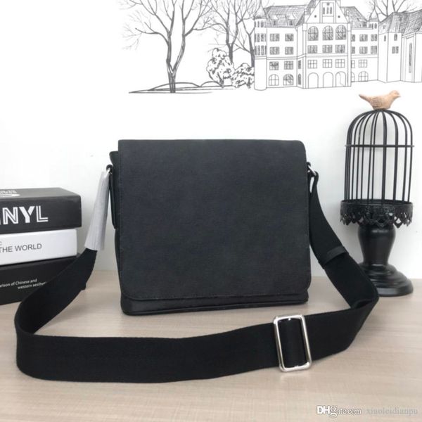 

одного плеча мешки мужской сумка сумка дизайнер роскошный кожаной +2018 мод для мужчин высокого качества size25 * 22 * ​​7см # 44000