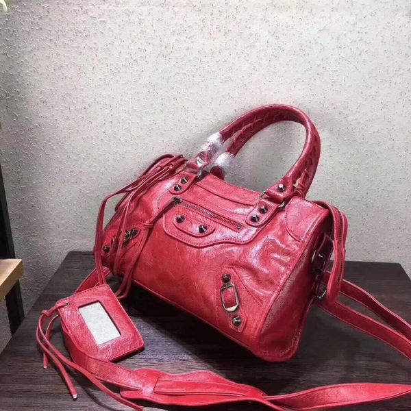 

2019 female handbag motorcycle vintage bag heep kin genuine leather tud rivet pur e women famou de igner luxury chain mini city bag