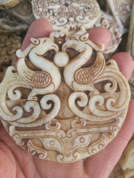 Chinês velho jade artigos Old Jade Carving dois fênix geomantic pingente