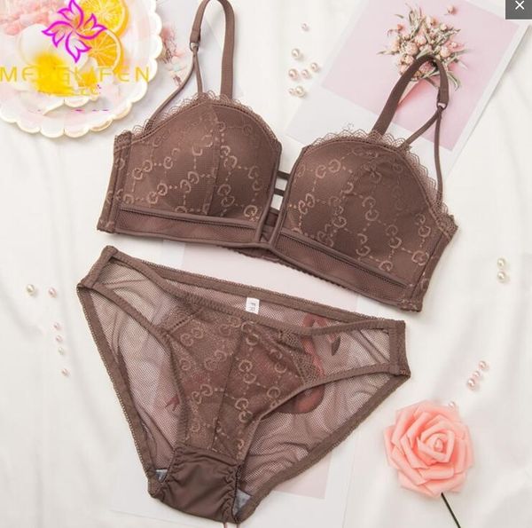 

women no trace jacquard knickers bras sets cute playful girl cool fashion brand deep v gather lace edge letter underwear set, Red;black