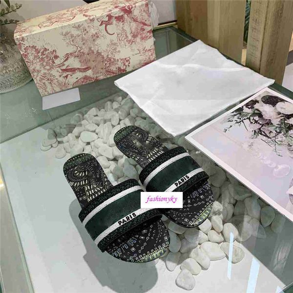 

wholesale dazzle flowers women sandals designer slippers embroidery sandal floral brocade slipper flip flops, Black