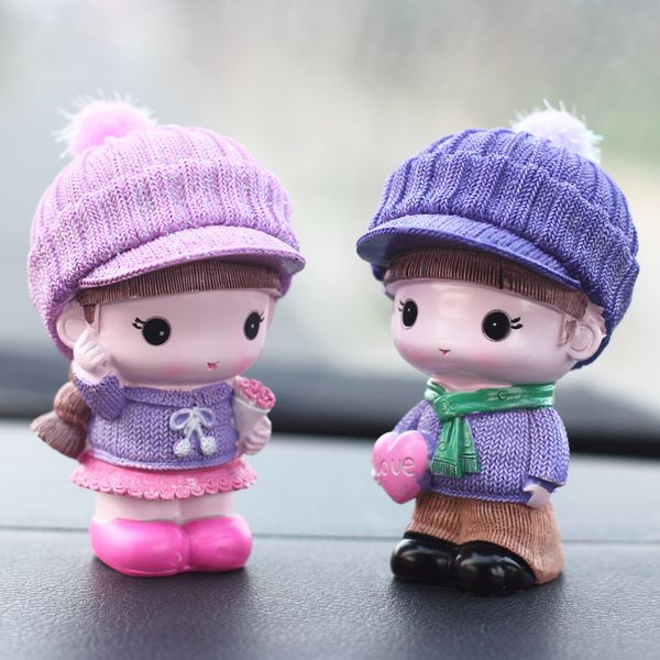 

wholesale] 20set explosion car resin crafts ornament cute couple doll auto dashboard interior decoration home decoration
