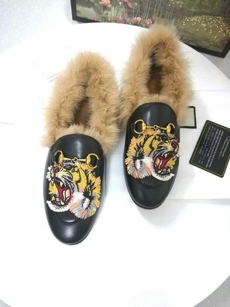 

tiger head fur shoes men and women rabbit fur embroidery cheetah bee dress shoes genuine leather fashion classic, Black