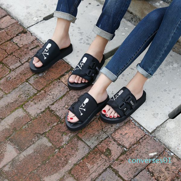 

men slippers summer flat 2018 summer men shoes breathable beach slippers wedge black flip flops 35-45 co01