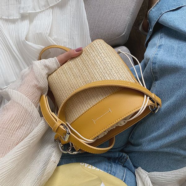 

горячие дизайнерские сумки messenger тканая сумка 2020 новая мода портативный роскошный мешок ведра прилив дизайнер плечо соломенная сумка