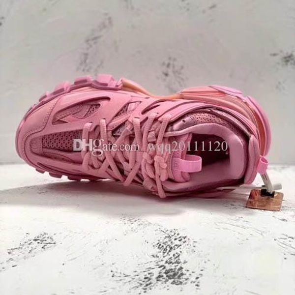 

new factory direct sales luxury three-layer s casual shoes women's track and field three-layer black and white gym pink platform couple