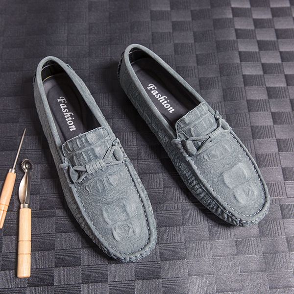 

2020 summer casual men shoes fashion slip on male loafers breathable driving shoes men moccasins soft flats male loafers, Black