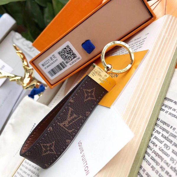 

Luxury keychain high qualtiy leather key chain key ring holder brand de igner key chain porte clef gift men women car bag keychain