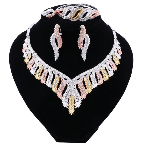 Perline African Fashion Jewelry Sets Dubai Gold Colore Marca monili di Donna Nozze Costumi Dichiarazione Gioielli Set