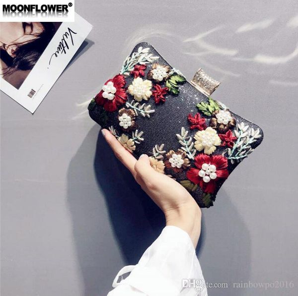 

wholesale brand women handbag luxury handmade diamond dinner bag sweet lady color 3d flower hard box fashion pillow holding dinner bag