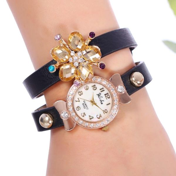 

2020 new listing fashion crystalrhinestone women watch pearl leather bracelet watch fashion women quartz luxuryaccessories, Slivery;brown