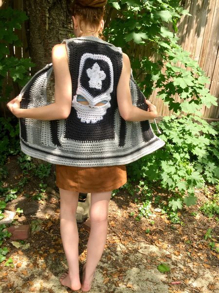 

skull crochet women steal your face vest, grateful dead crochet collared vest, cashmere stealie vest, stealy vest, Black;white