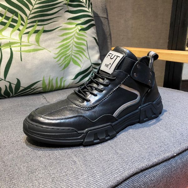 

2020 fashion men genuine leather shoes brand designers sneakers fashion g low casual flat outdoor driving shoes, Black