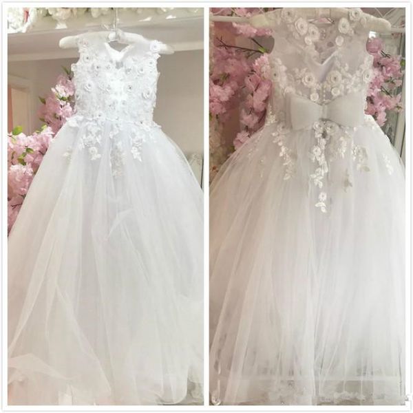 2020 Menina de flor apliques florais brancos 3D Vestidos frisada Sheer Neck Pouco casamento menina vestidos vintage Comunhão Pageant Vestidos Vestidos