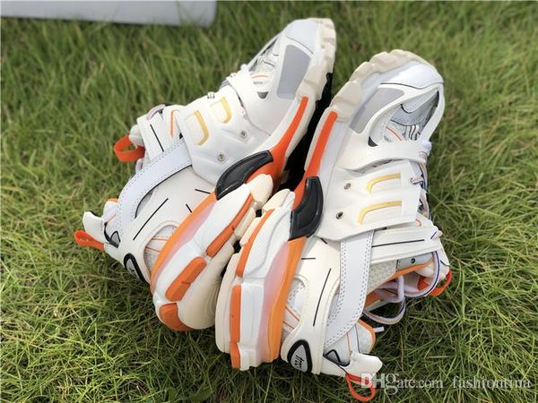 

2018 relea e authentic 18balenciaga 3 0 track new triple ca ual hoe man woman neaker white orange thick heel grandpa trainer hoe