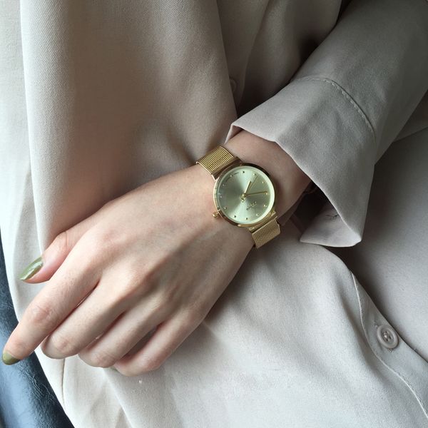 

fashion light luxury men's and women's watches temperament net belt vintage art quartz watches couple, Slivery;brown