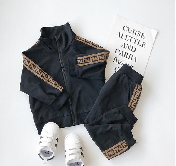 

Новая повседневная спортивная одежда для мальчиков и девочек