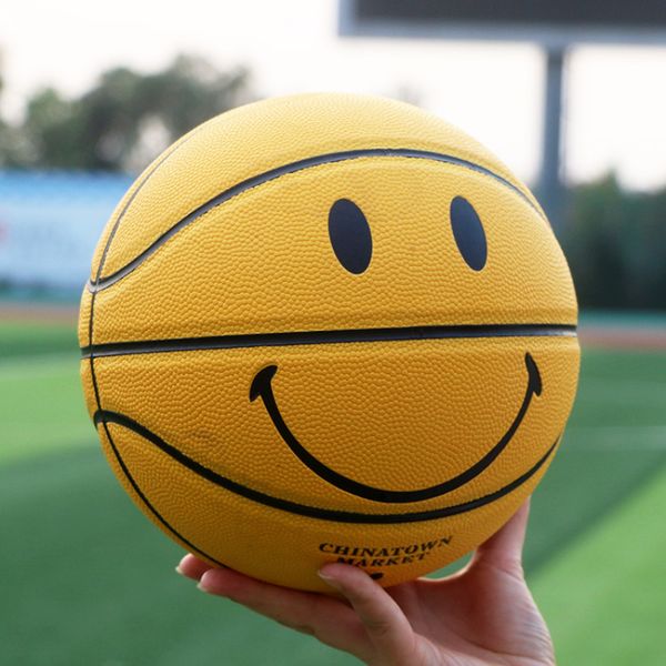 

Североамериканский стиль смайлик Нью-Йорк Чайнатаун рынок баскетбол размер 7 жел