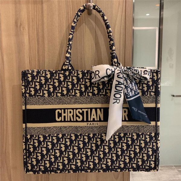 

designer luxury handbags purses shopping bags crossbody messenger shoulder bags saddle bag lady lady tote bag wall