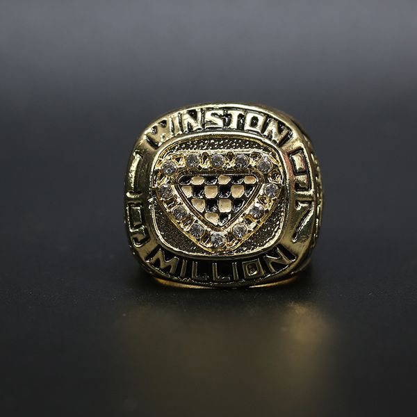 

1997 национальная ассоциация stock car auto racing winston cup чемпионат мира по кольцу, Golden;silver