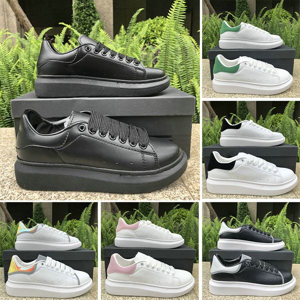 

Discount Luxury Fashion Designer Shoes 3M Reflective Leather Platform Casual Shoe Triple White Black Women Mens Flat Chaussures 36-44