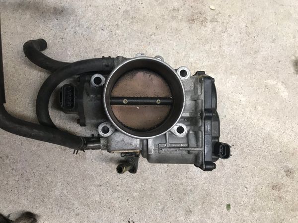 

2001 - 2005 lexus sc430 gs430 ls430 4.3l throttle body assembly oem 22030-50160
