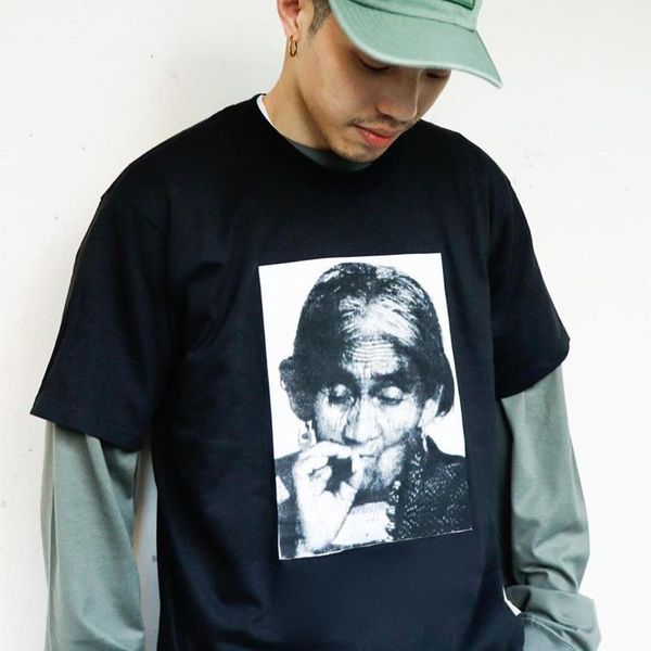 

19fw коробка логотип агила тройник характер печать t-рубашки сплошной цвет высокая улица короткий рукав лето женщины тройник, White;black