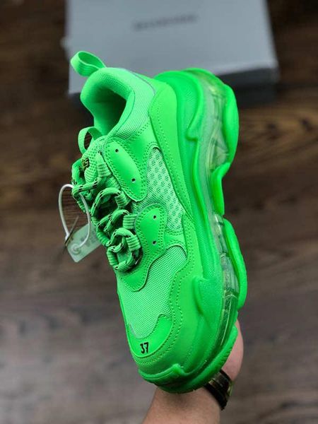 

designer triple s casual shoes men green triple s sneaker women leather casual shoe low lace-up casual flat shoe with clear sole ck03 01, Black